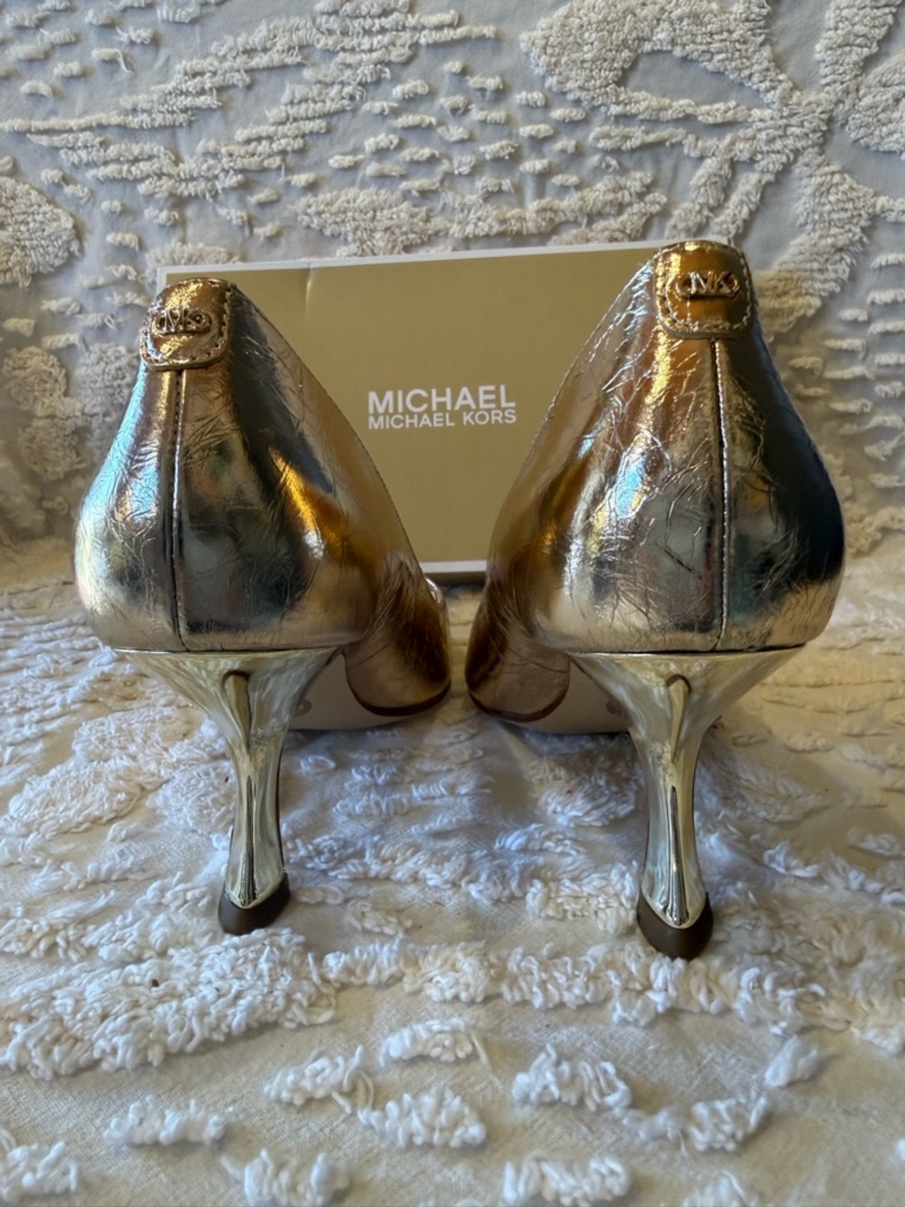 Michael Kors Metallic Gold Pointed-Toe Stiletto Pumps #637 - Picture 3 of 6